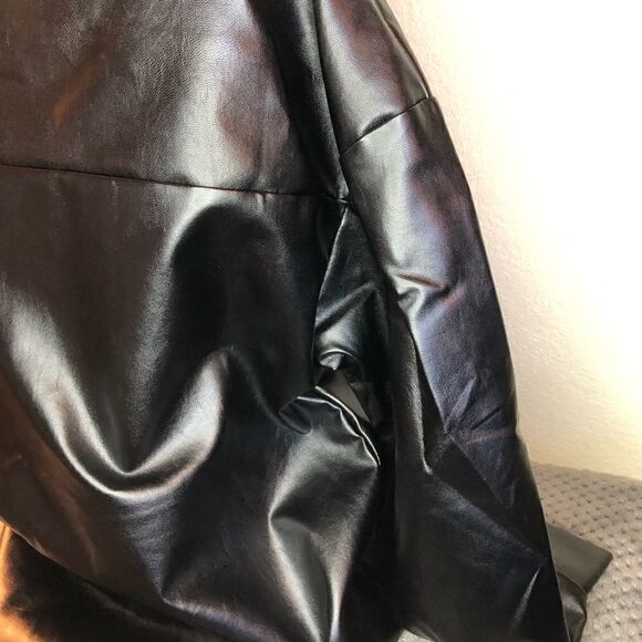 SHEIN💫faux leather 💫 bottom down shirt - Picture 8 of 14